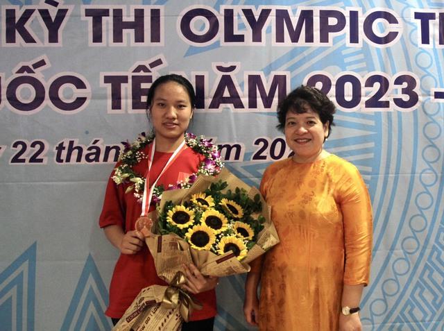 Học sinh Hà Nội giành thành tích cao tại Olympic Thiên văn và Vật lý thiên văn quốc tế - Ảnh 3.